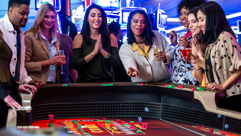 How Mobile Technology Changed the Way People Play Casino Games